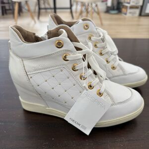 Geox Hidden Wedge High Top Sneaker Womens Sz 36 US 6 Quilted White Leather NEW